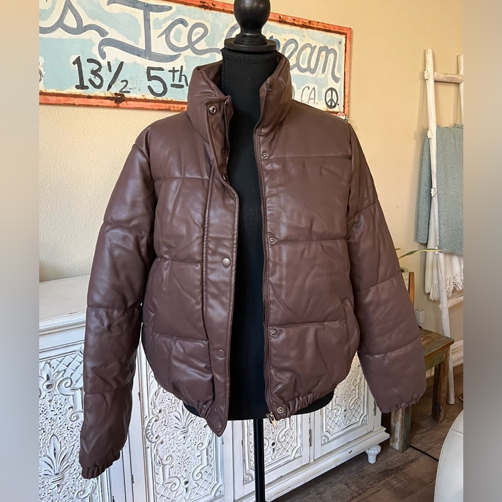 Women’s Brown Pleather Puffer Jacket M